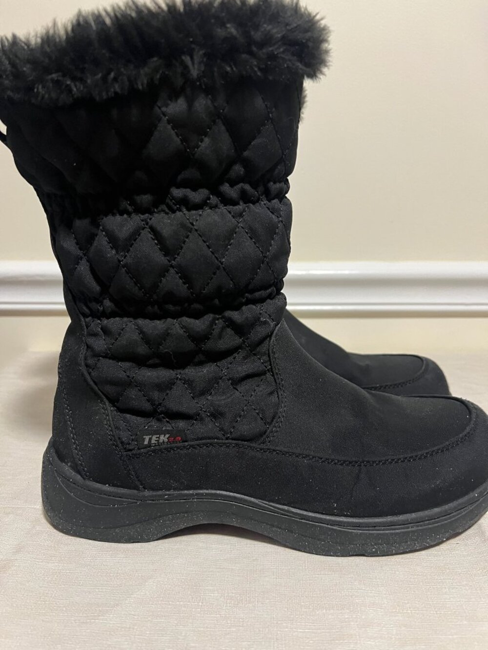 L.L.Bean Womens TEK2.5 Black Quilted Faux Fur Winter Snow Boots Zip SIZE- 9